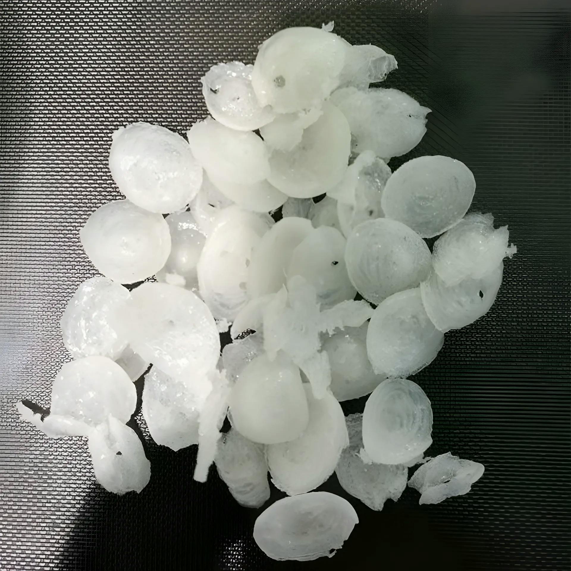 High-quality PE recycled pellets produced from the squeezed material.